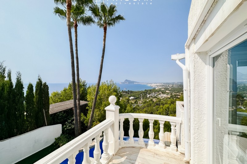 Altea - Villa con magnificas vistas al mar y la bahia de Altea